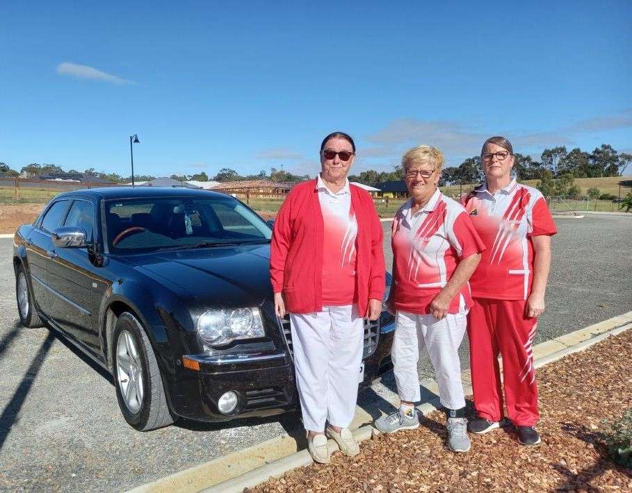 Bowlers Joy Fiegert, Doreen Twartz and Jane Felby Play Angaston