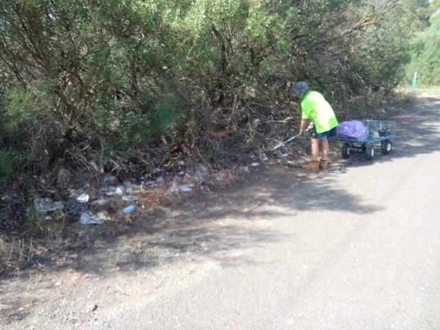 Clean Up Eudunda - At Area School