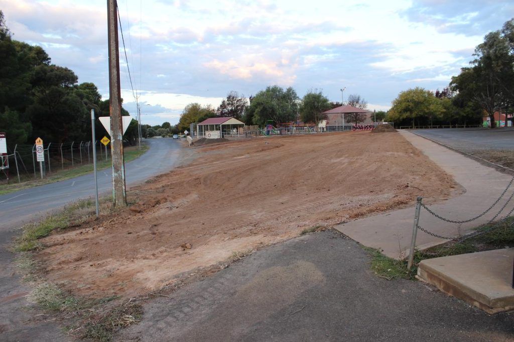 Eudunda Area School - Student Drop-off Earthworks