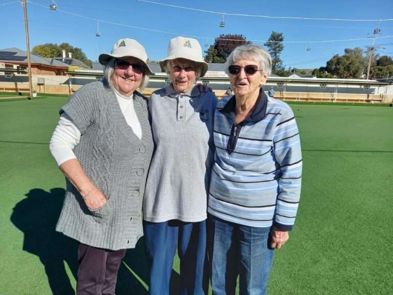 Friday Social Bowls Rhonda Horne, Pam Dutschke and Betty Pfitzner